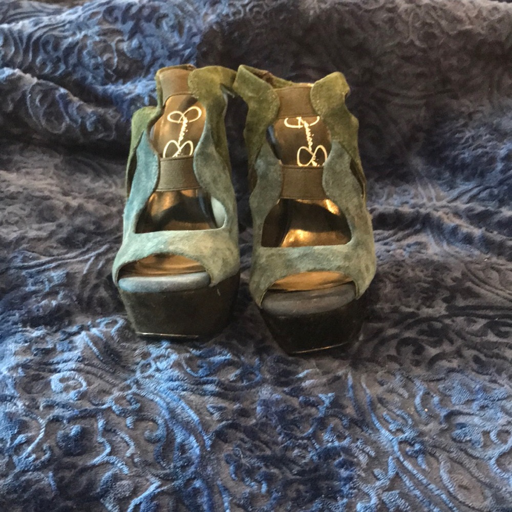 Jessica Simpson platform heels